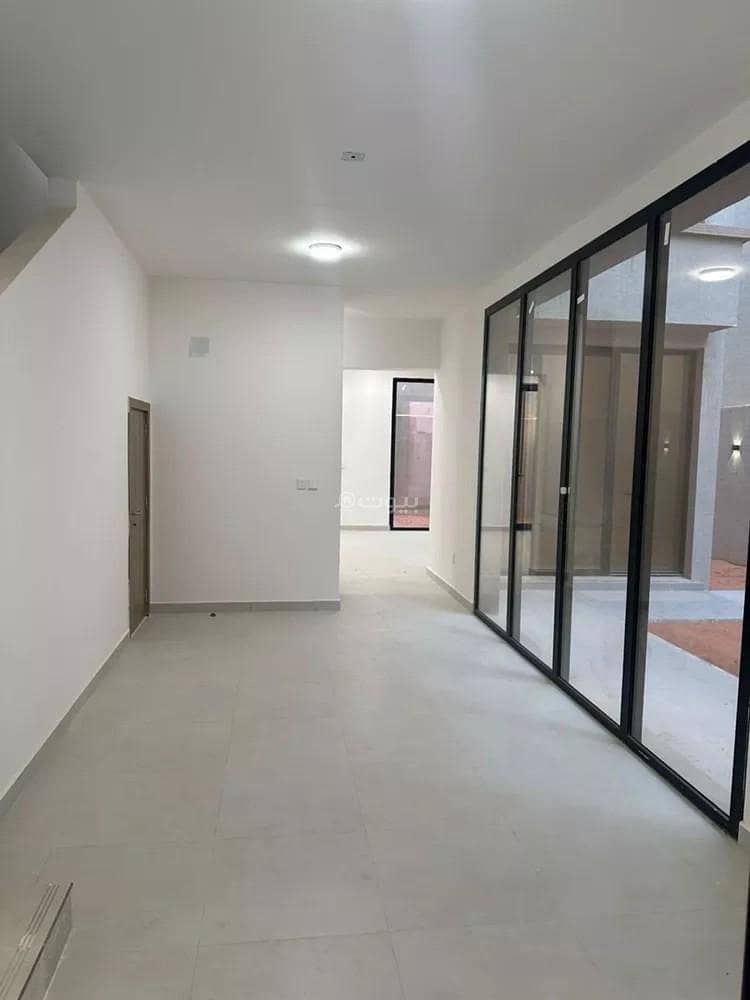 5 bedroom villa in King Khalid International Airport, Riyadh 4