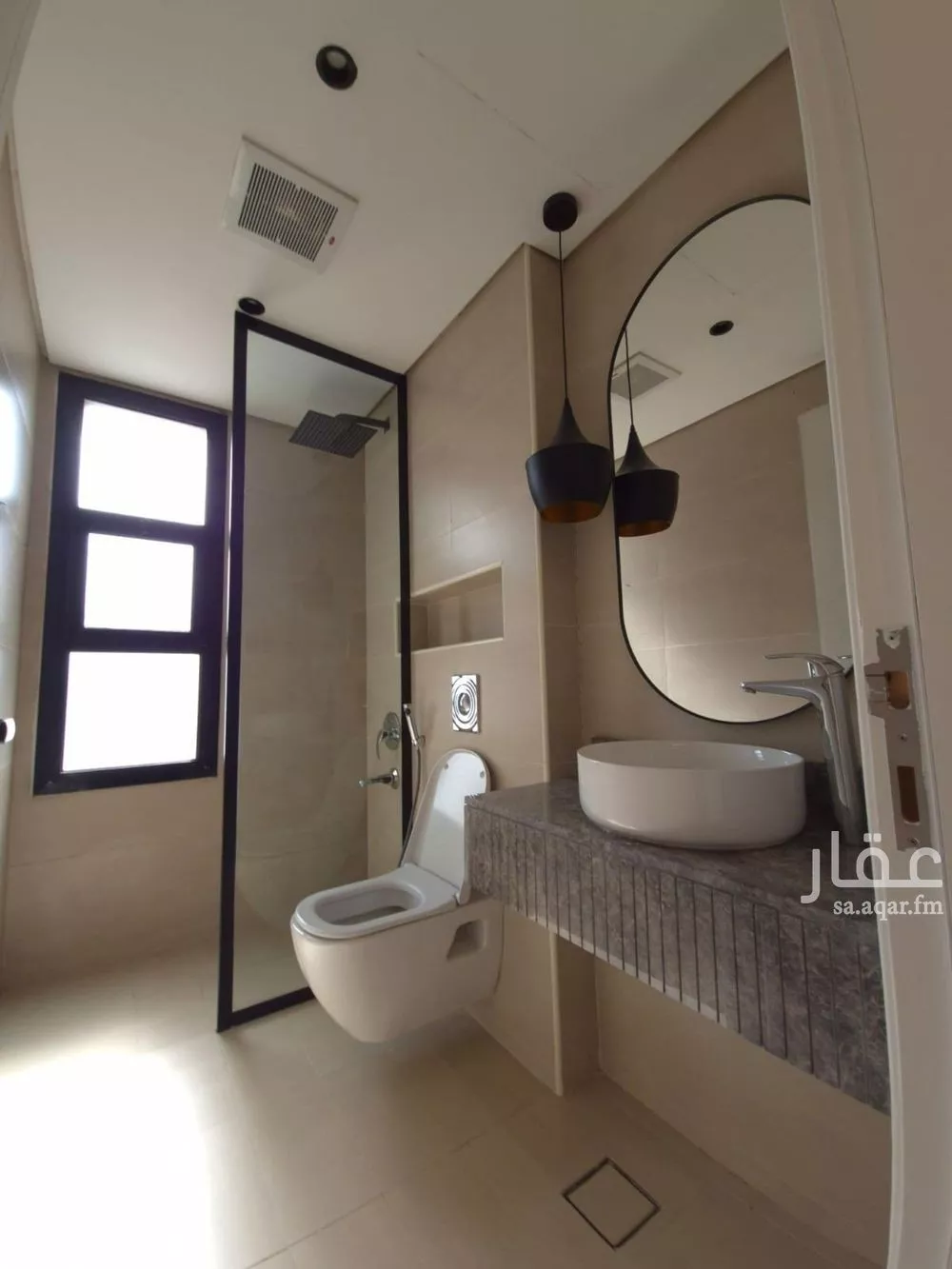 3 bedroom apartment in Al Malqa 5