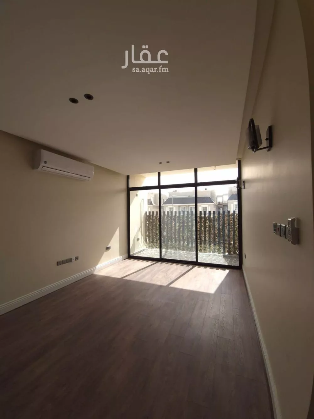3 bedroom apartment in Al Malqa 8