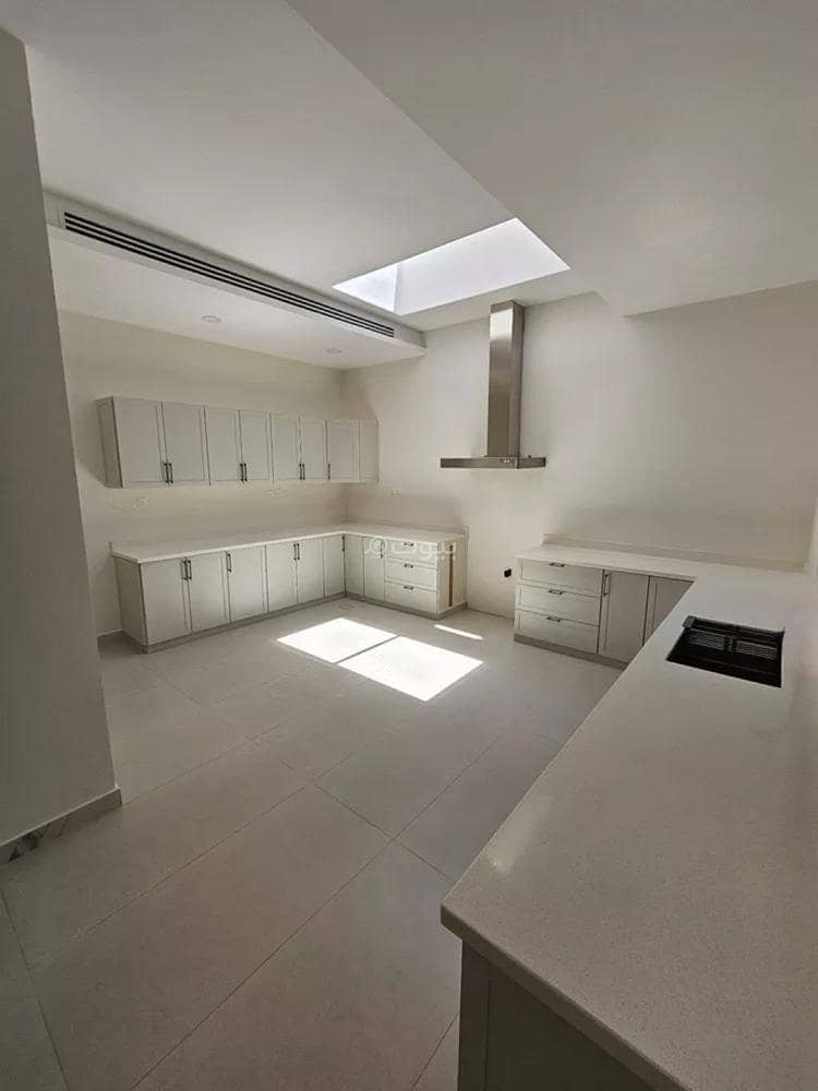 4 bedroom villa in Qurtubah, Eastern Province 21
