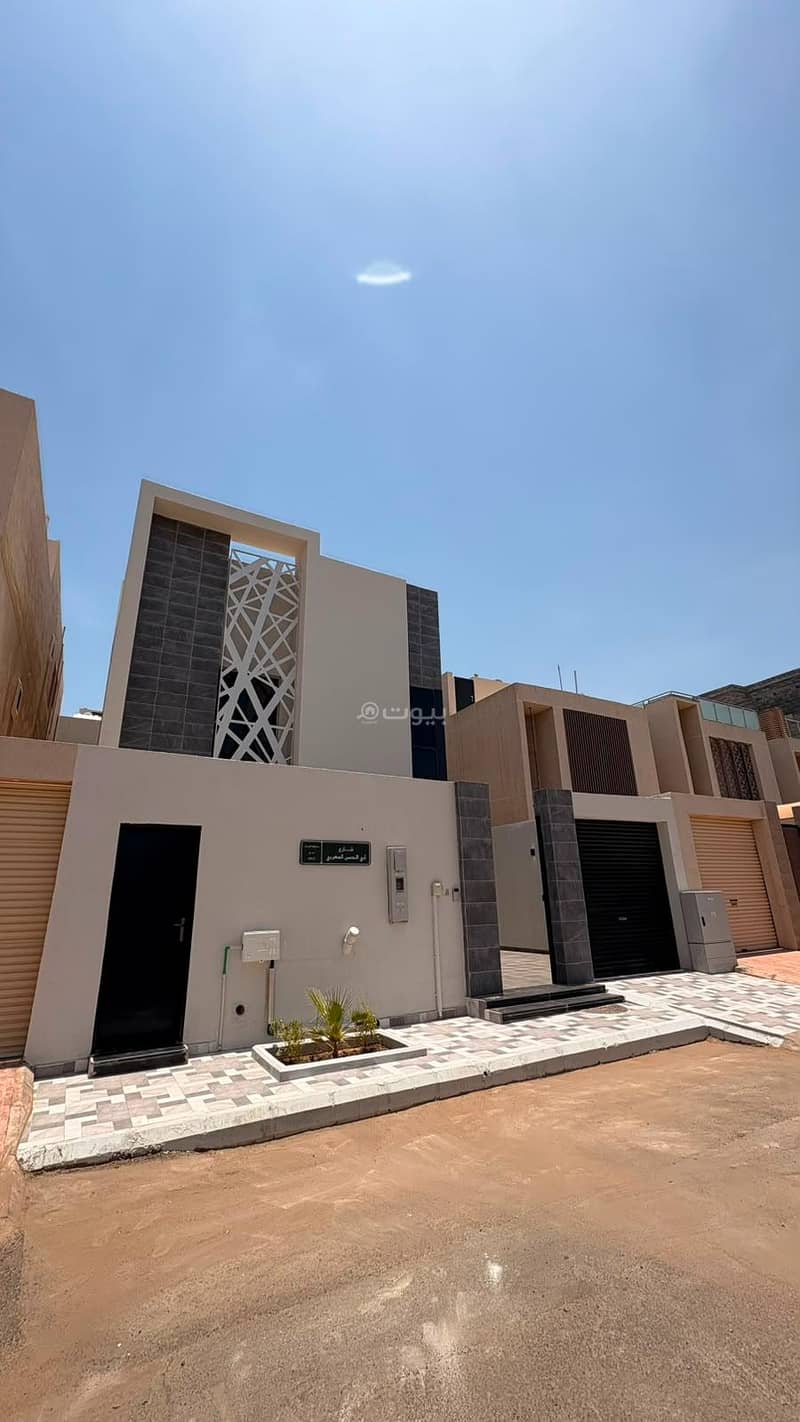 7 bedroom villa in Al Difa, Madinah 2