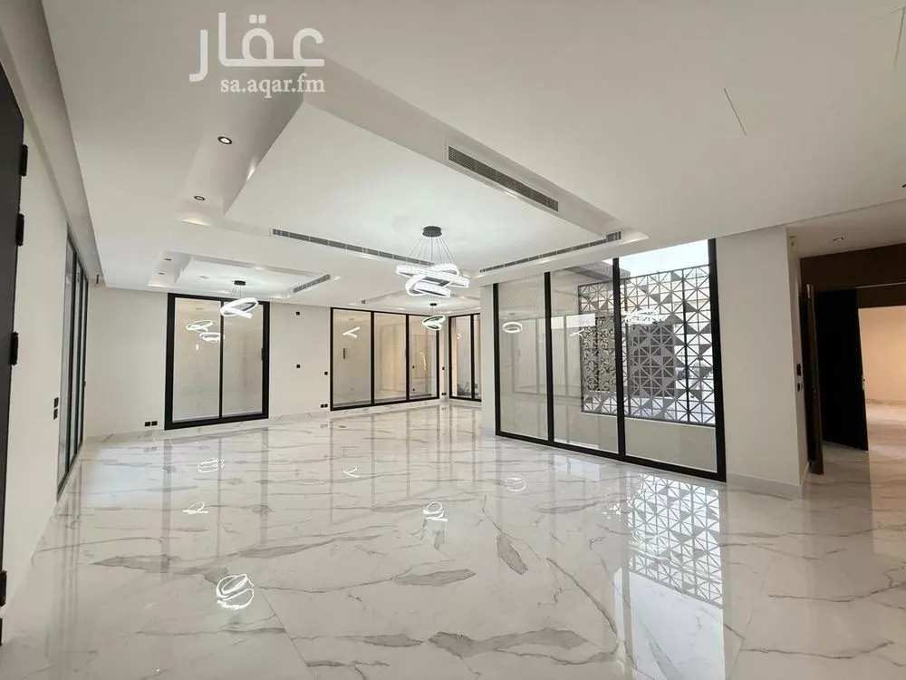 فيلا 6 غرف في المهدية 12