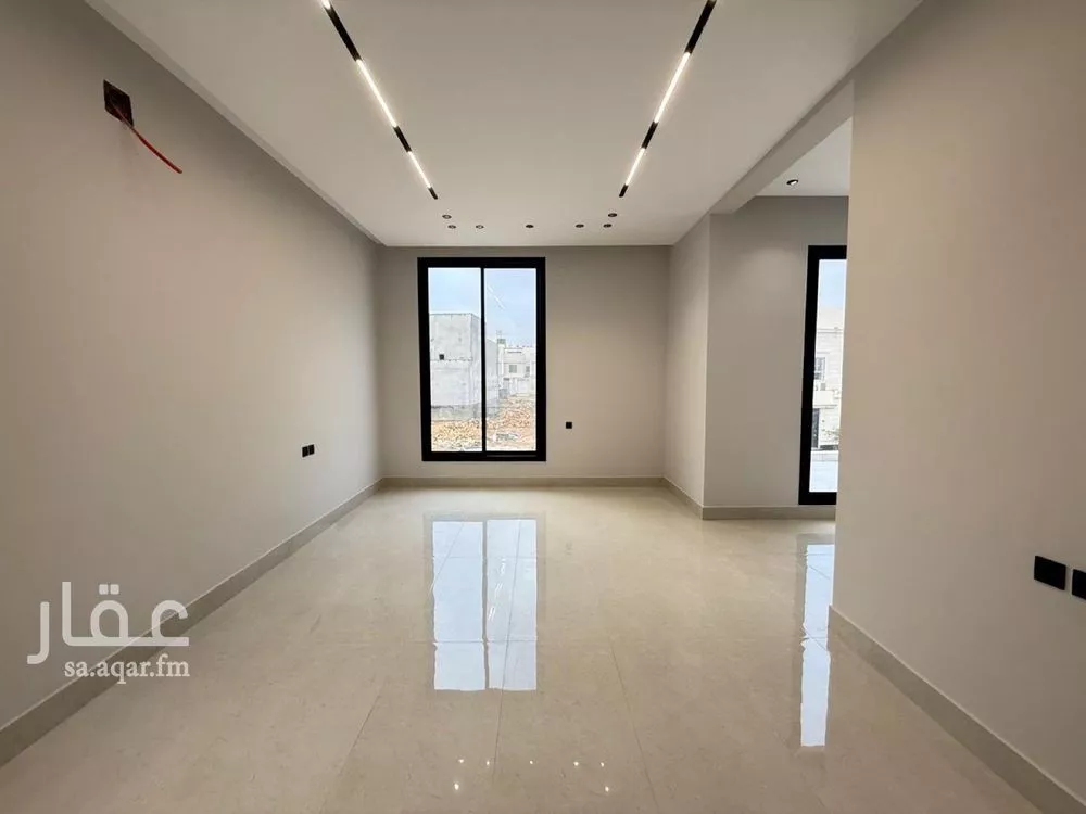 6 bedroom villa in Al Mahdiyyah 25