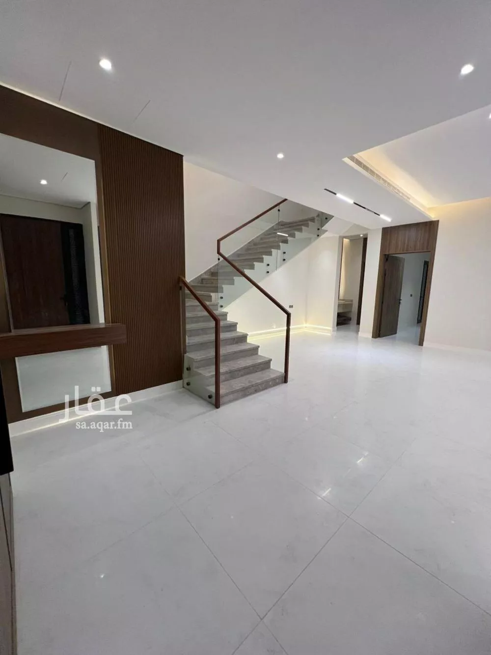 6 bedroom villa in Al Mahdiyyah 4