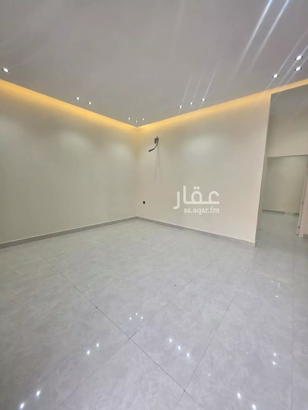فيلا 7 غرف في الرمال 8