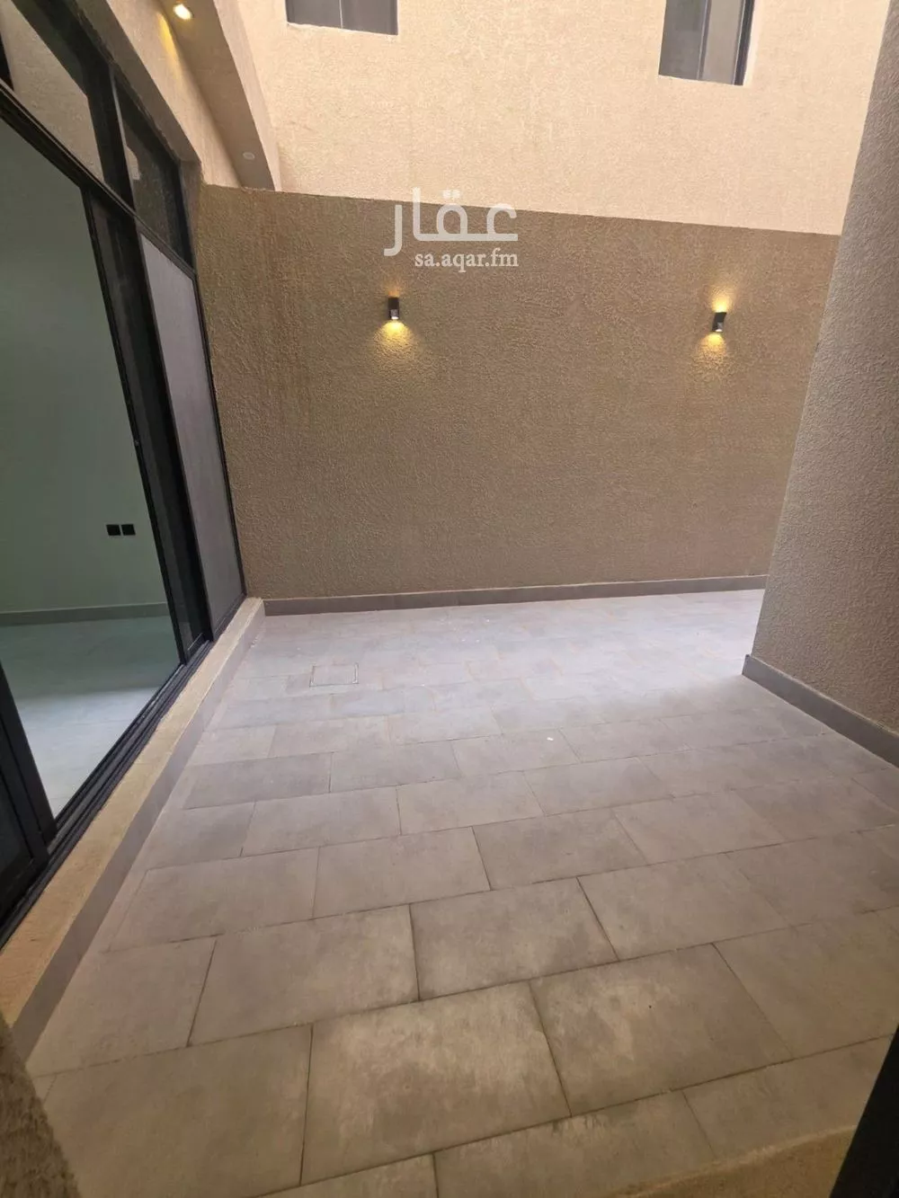 فيلا 7 غرف في الرمال 10