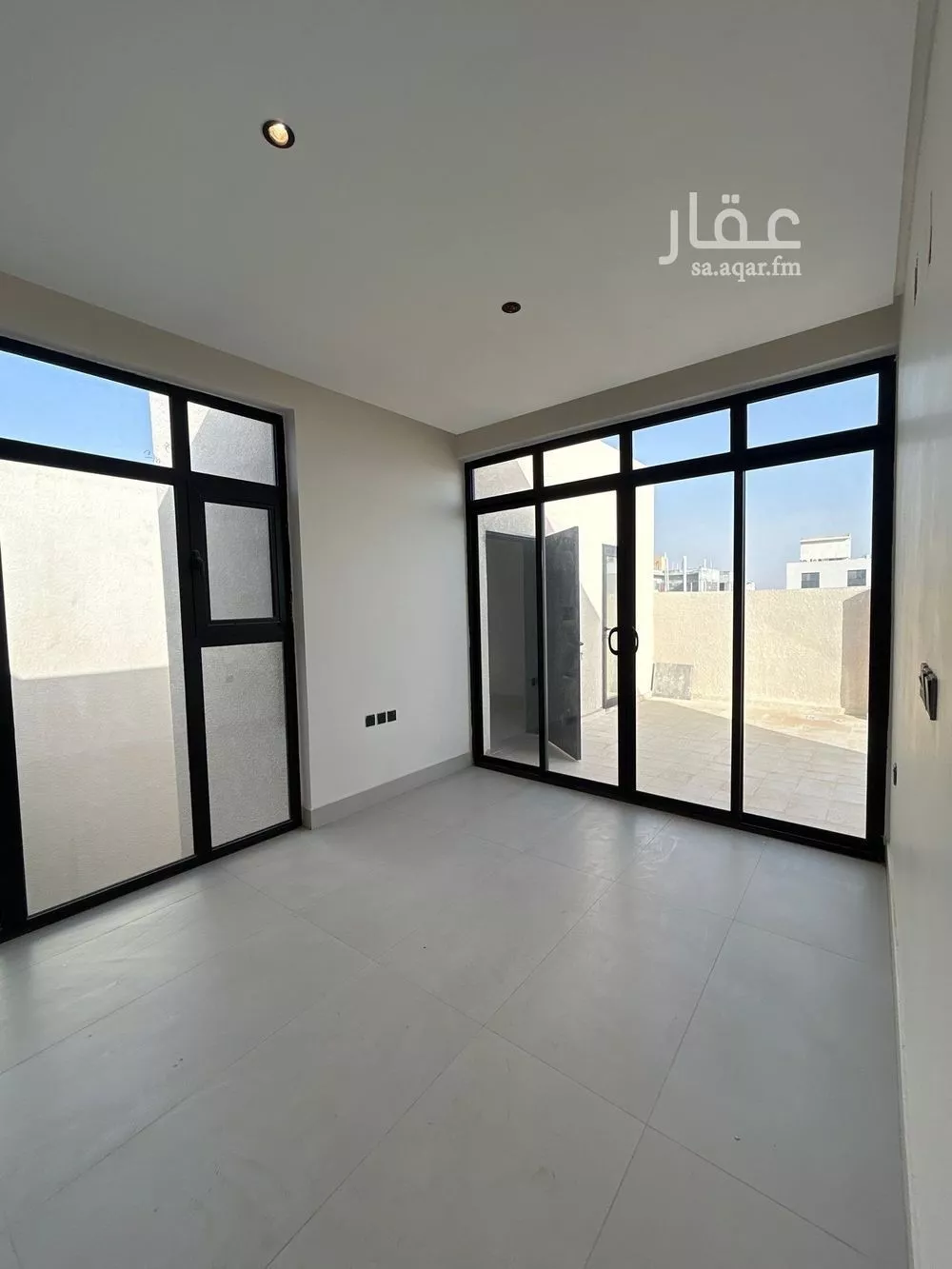 فيلا 5 غرف في المهدية 15