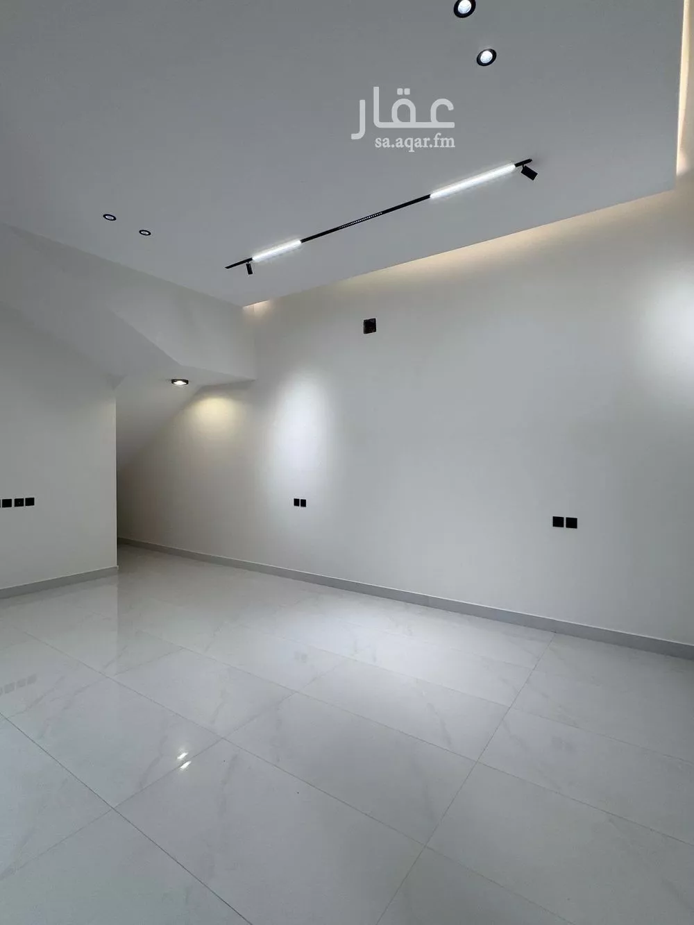 6 bedroom villa in Al Mahdiyyah 3