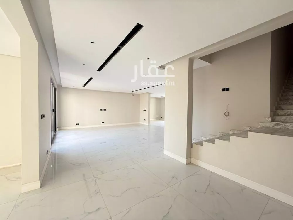 5 bedroom villa in Al Mahdiyyah 10
