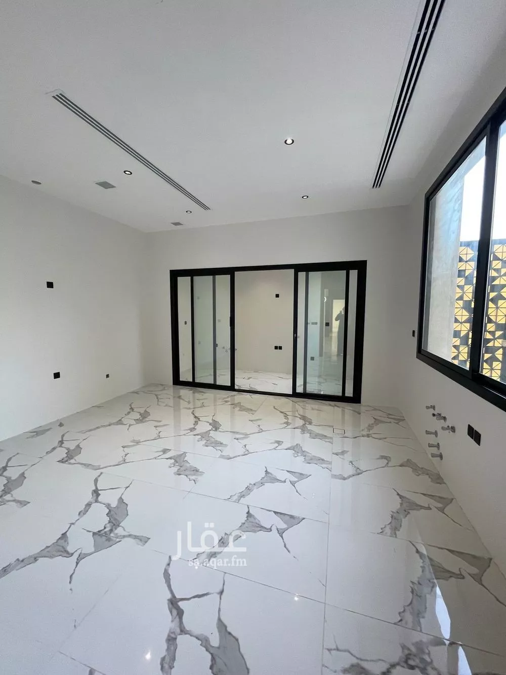 6 bedroom villa in Al Mahdiyyah 8