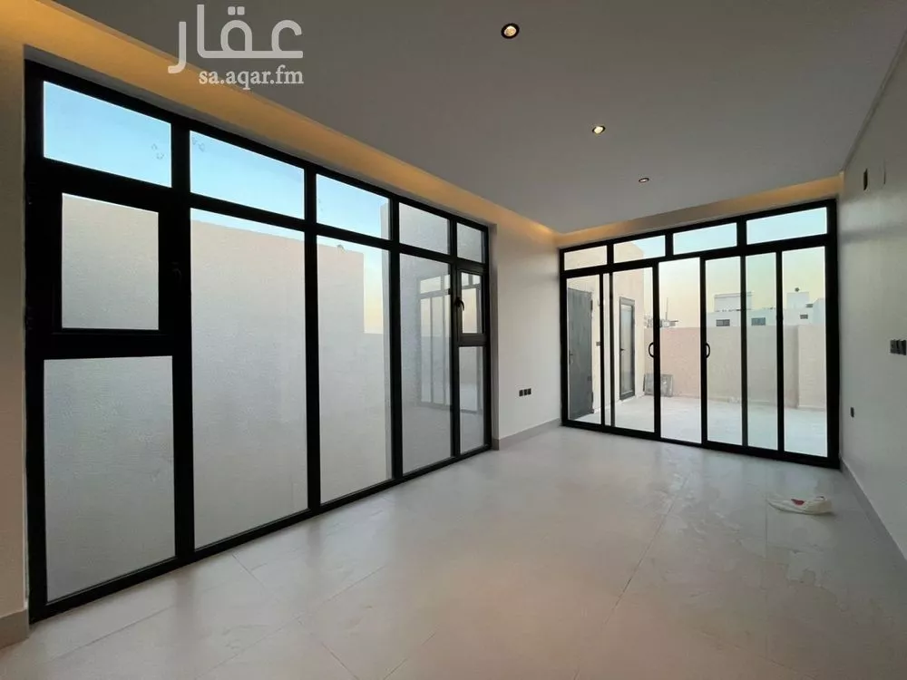 5 bedroom villa in Al Mahdiyyah 11