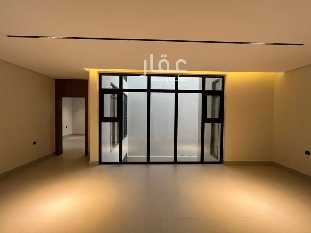 5 bedroom villa in Al Mahdiyyah 16