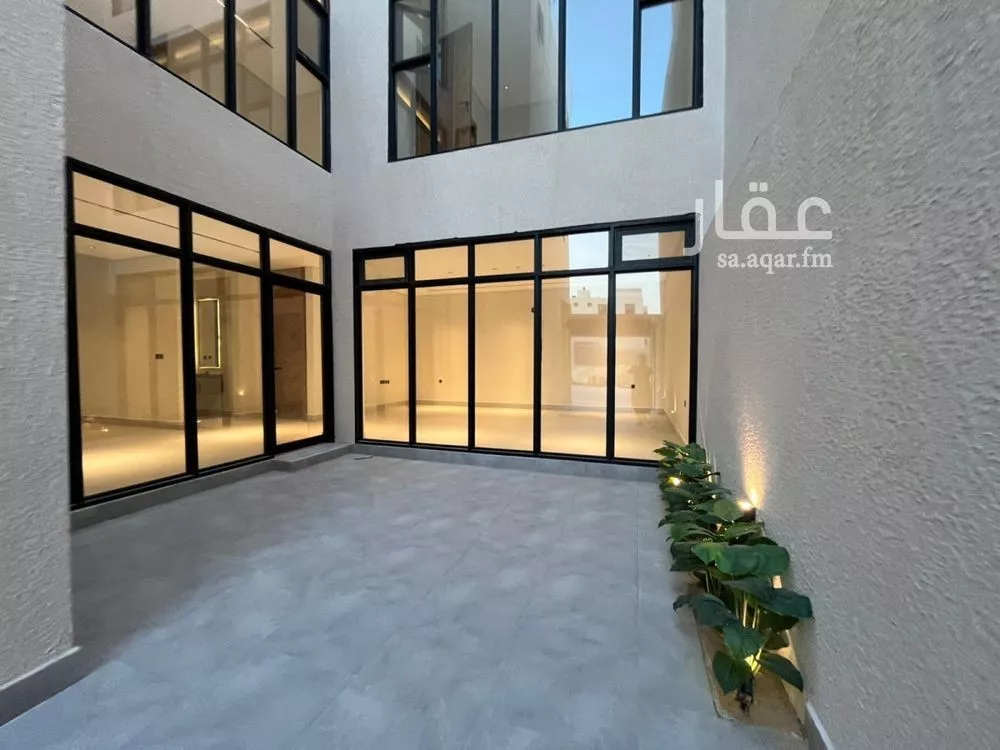 5 bedroom villa in Al Mahdiyyah 24