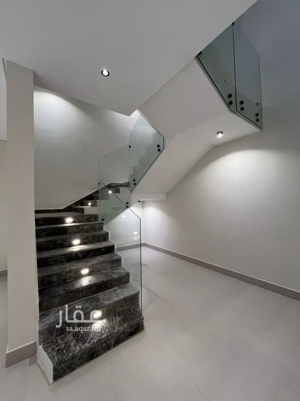 5 bedroom villa in Al Mahdiyyah 26