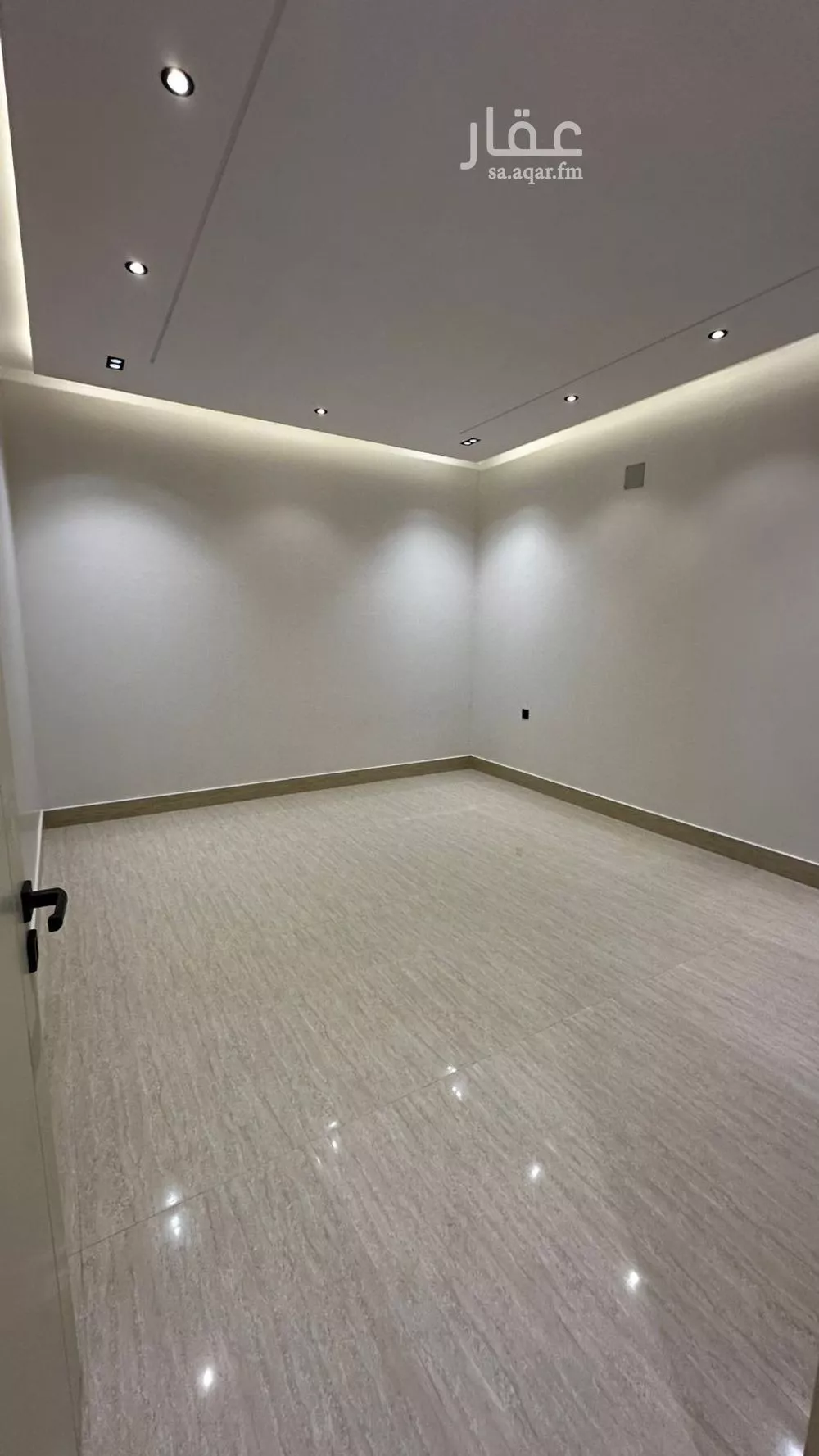 5 bedroom villa in Dhahrat Laban 15