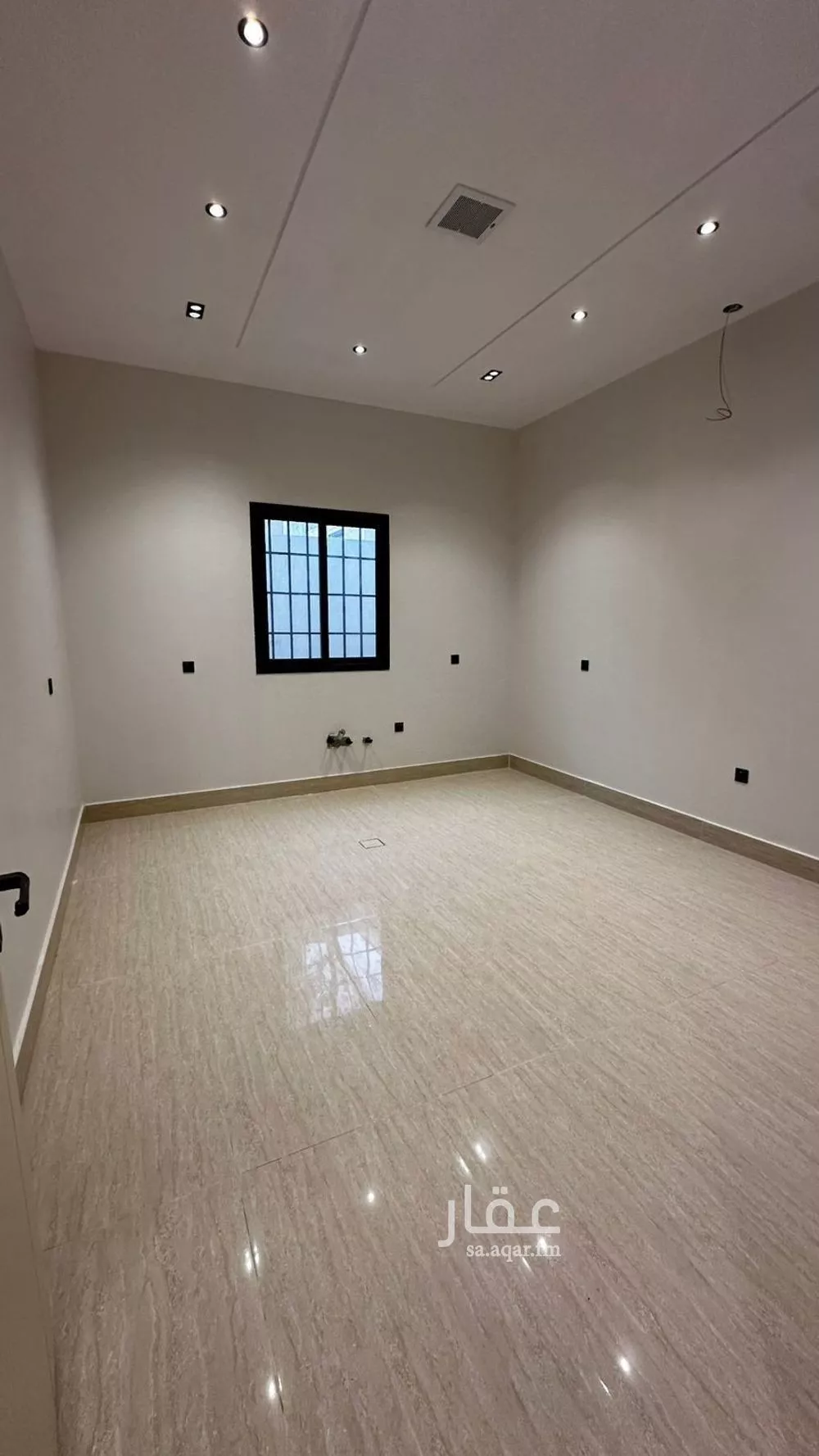 5 bedroom villa in Dhahrat Laban 6