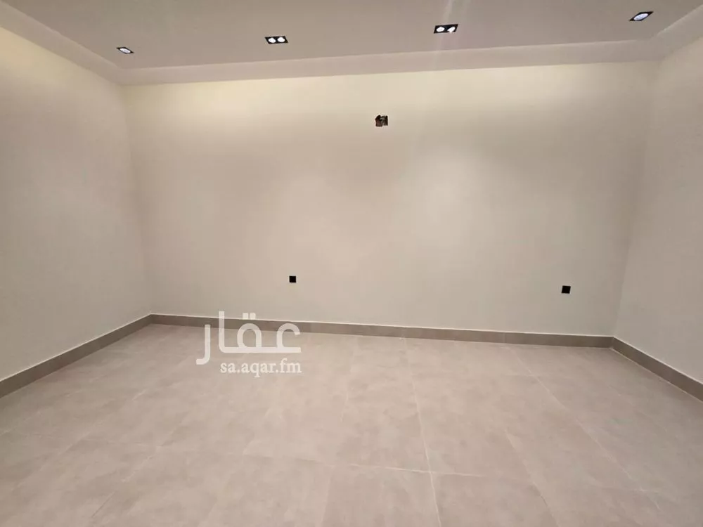 فيلا 5 غرف في ديراب 18