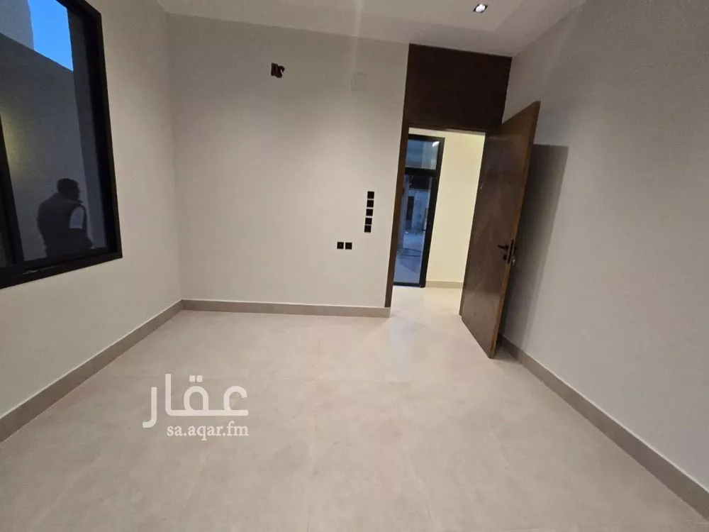 فيلا 5 غرف في ديراب 19