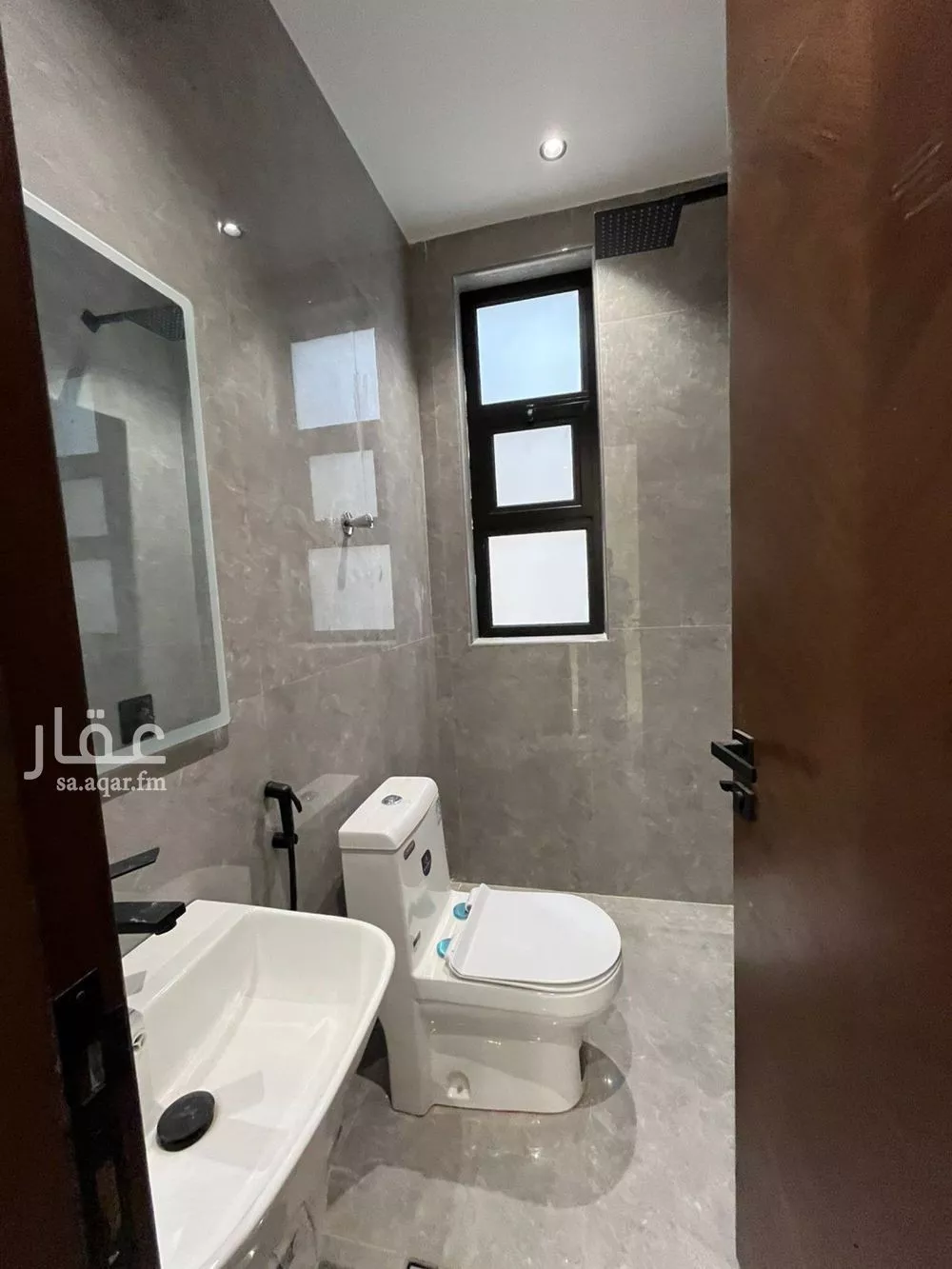 فيلا 5 غرف في المهدية 20