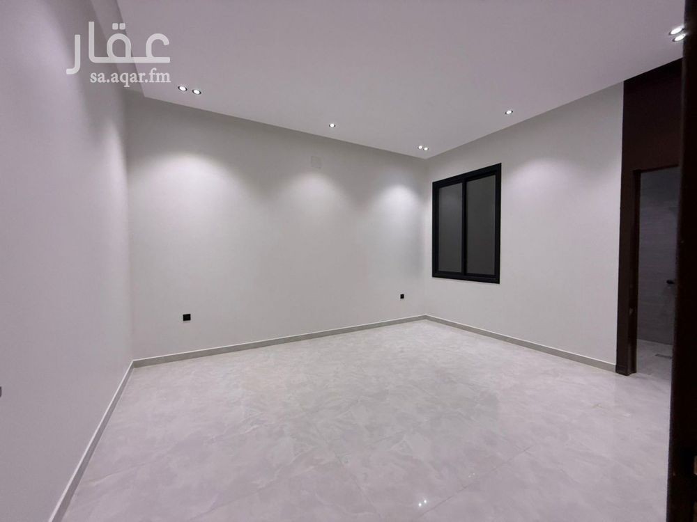3 bedroom villa in Okaz, Riyadh 9