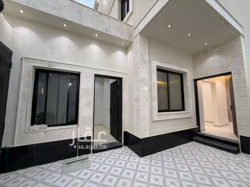 5 bedroom villa in Okaz 2
