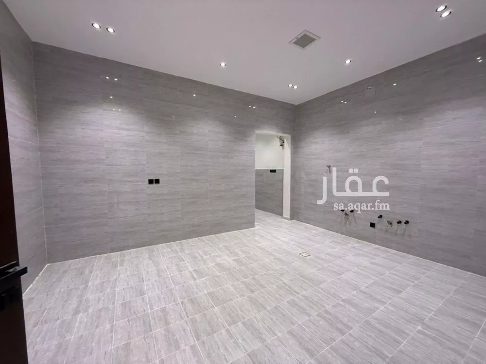 5 bedroom villa in Okaz 15