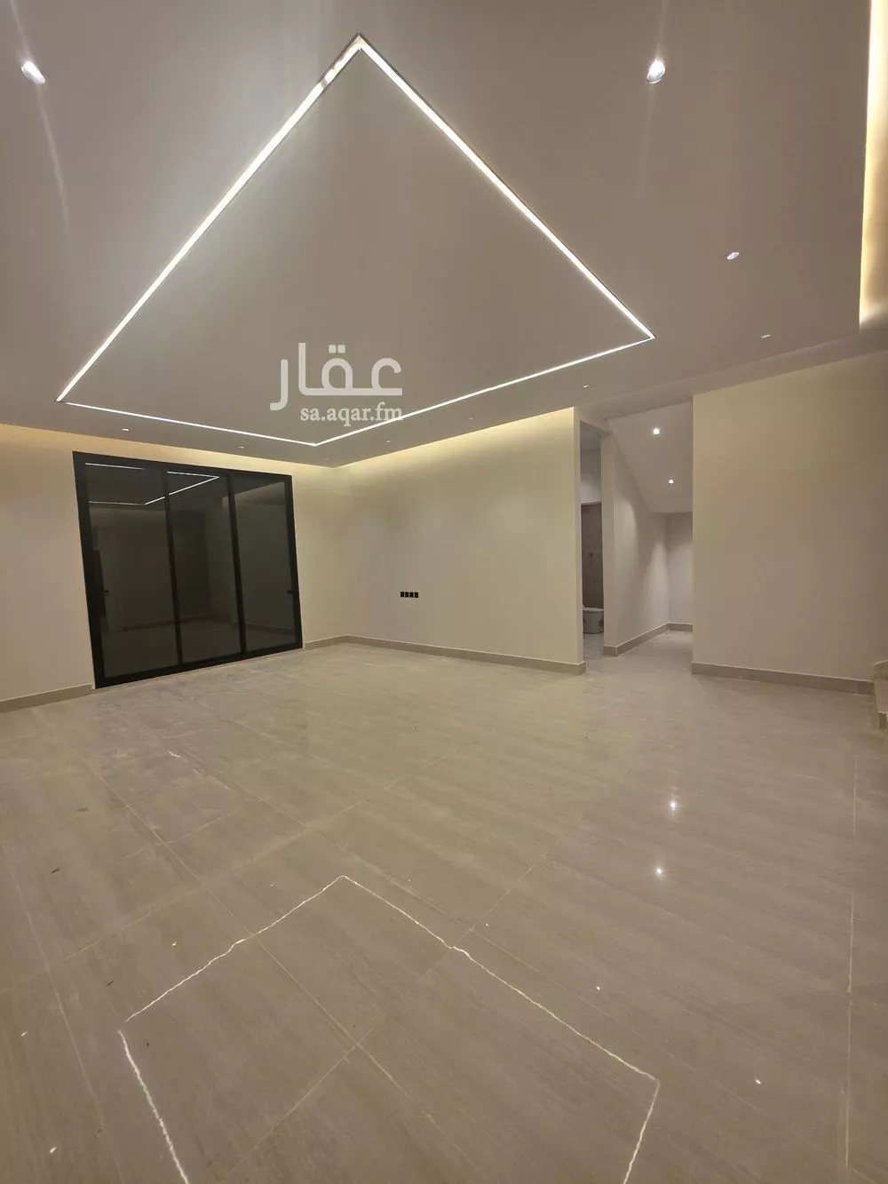 8 bedroom villa in Tuwaiq 17
