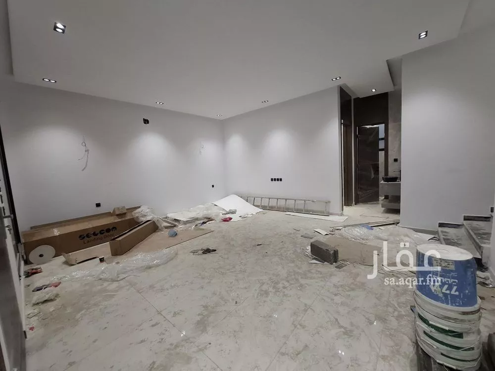 5 bedroom villa in Tuwaiq 14