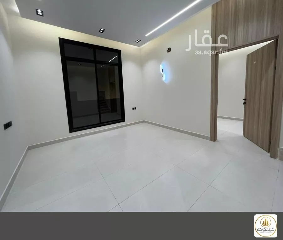 8 bedroom villa in Ash Sharq 11