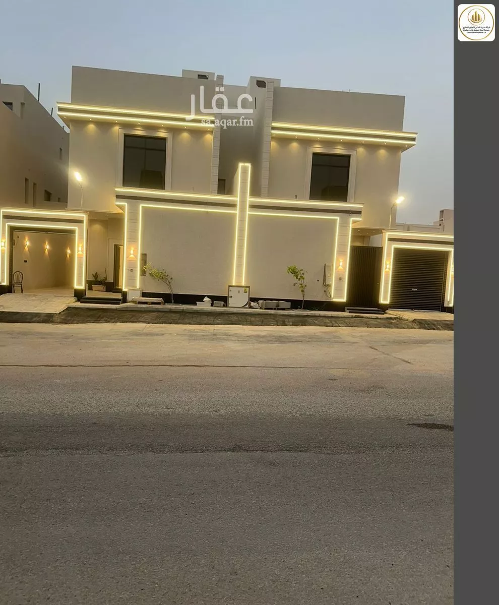 8 bedroom villa in Ash Sharq 38