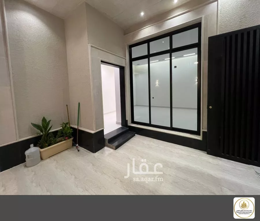 8 bedroom villa in Ash Sharq 6
