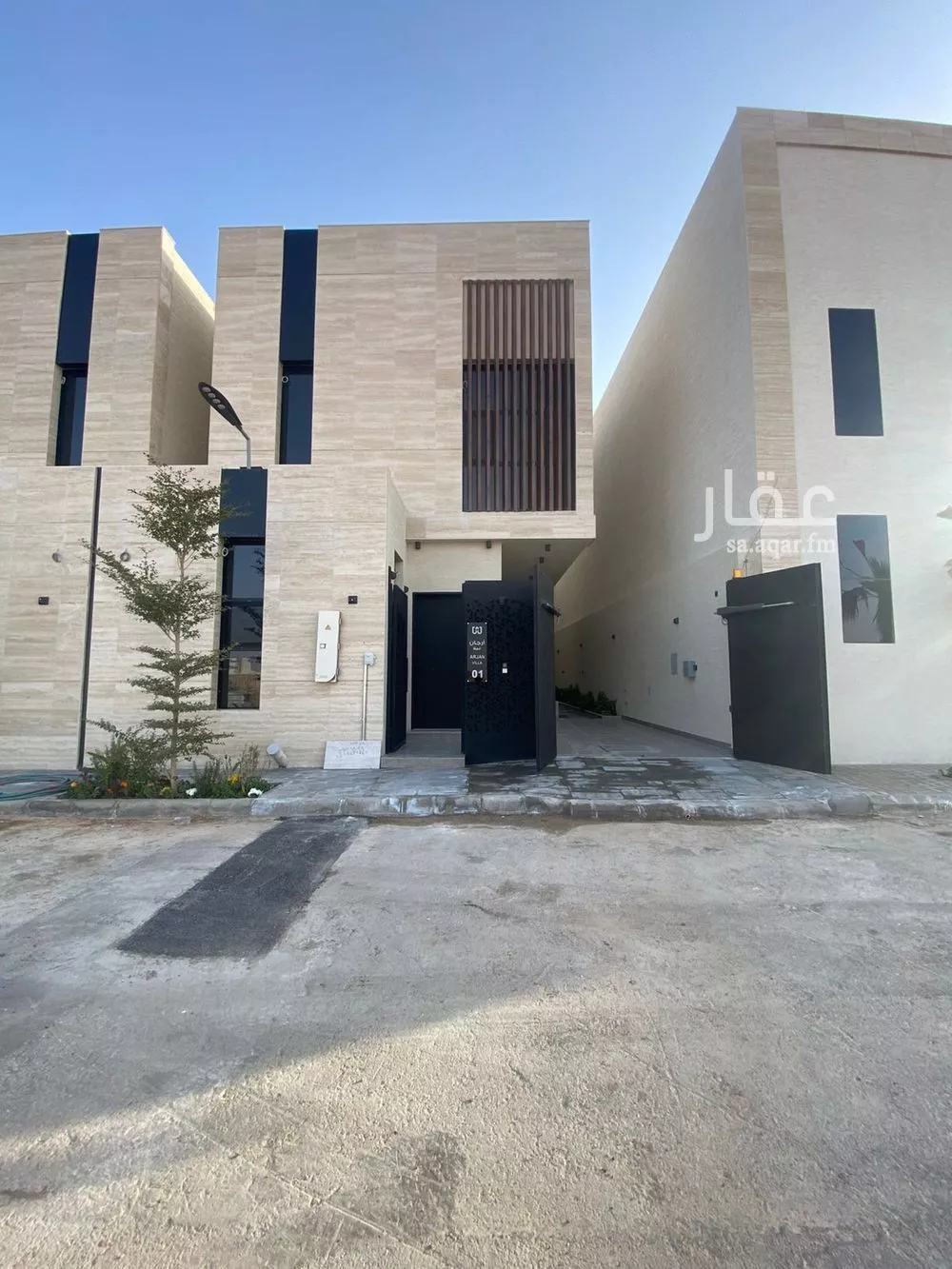 5 bedroom villa in Al Mahdiyyah 2