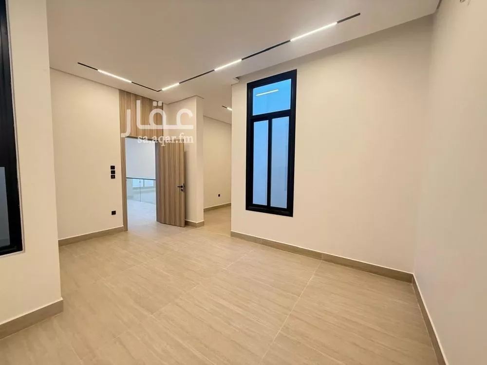 5 bedroom villa in Al Mahdiyyah 12
