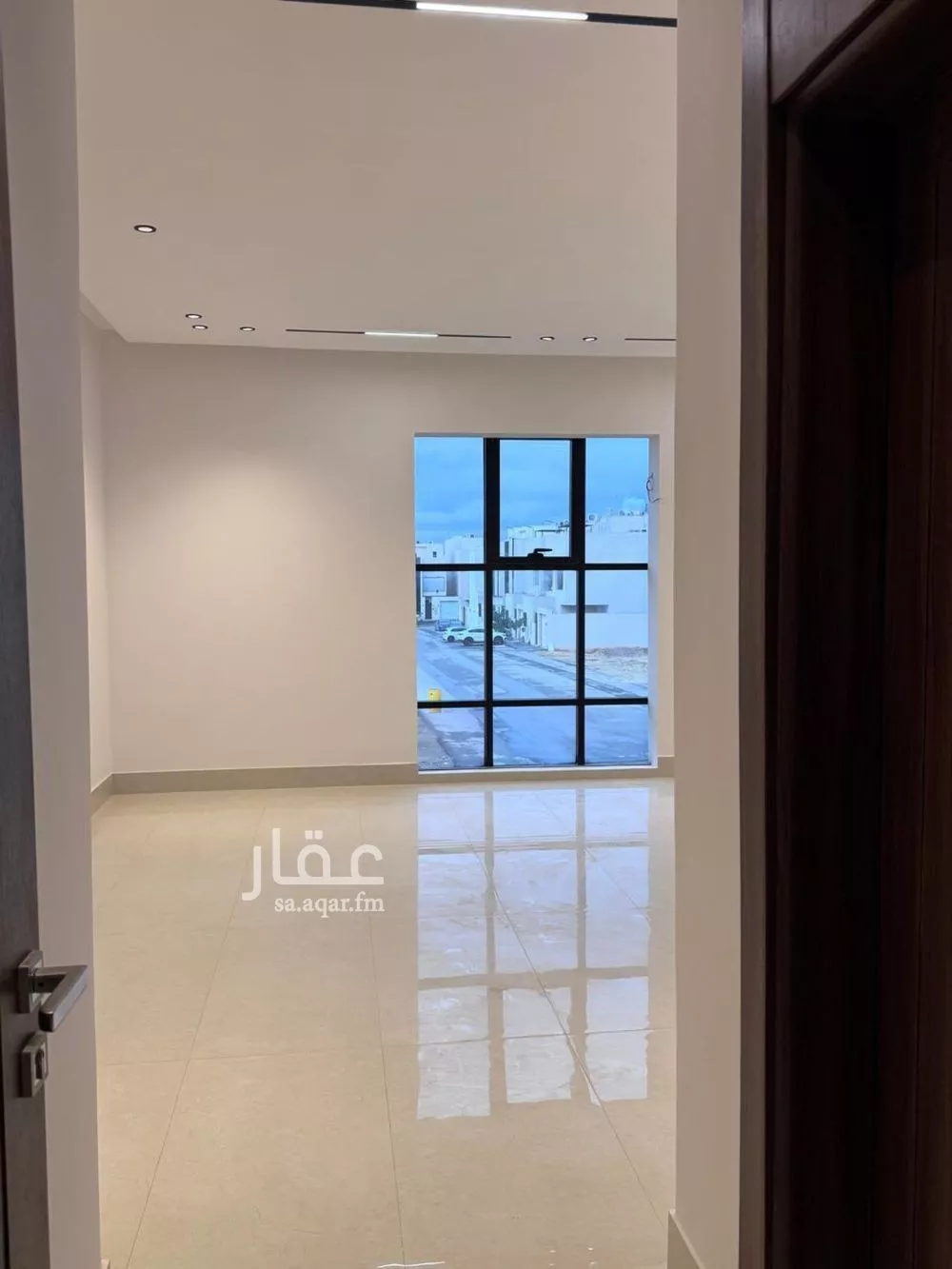 فيلا 4 غرف في المهدية 10