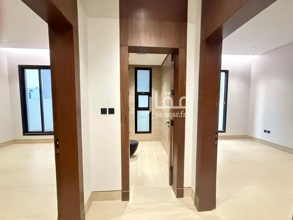 5 bedroom villa in Al Mahdiyyah 9