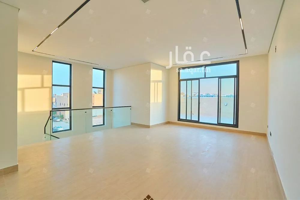 5 bedroom villa in Al Mahdiyyah 6