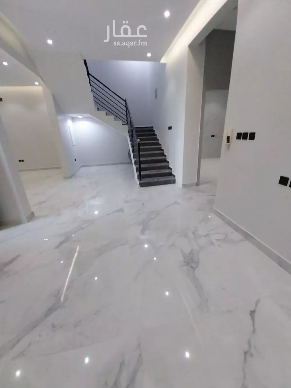 6 bedroom villa in Tuwaiq 11