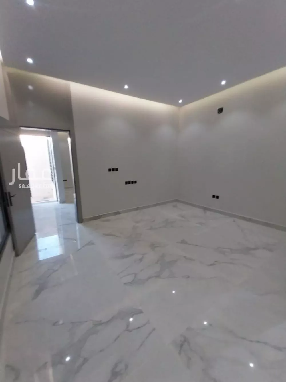 6 bedroom villa in Tuwaiq 12