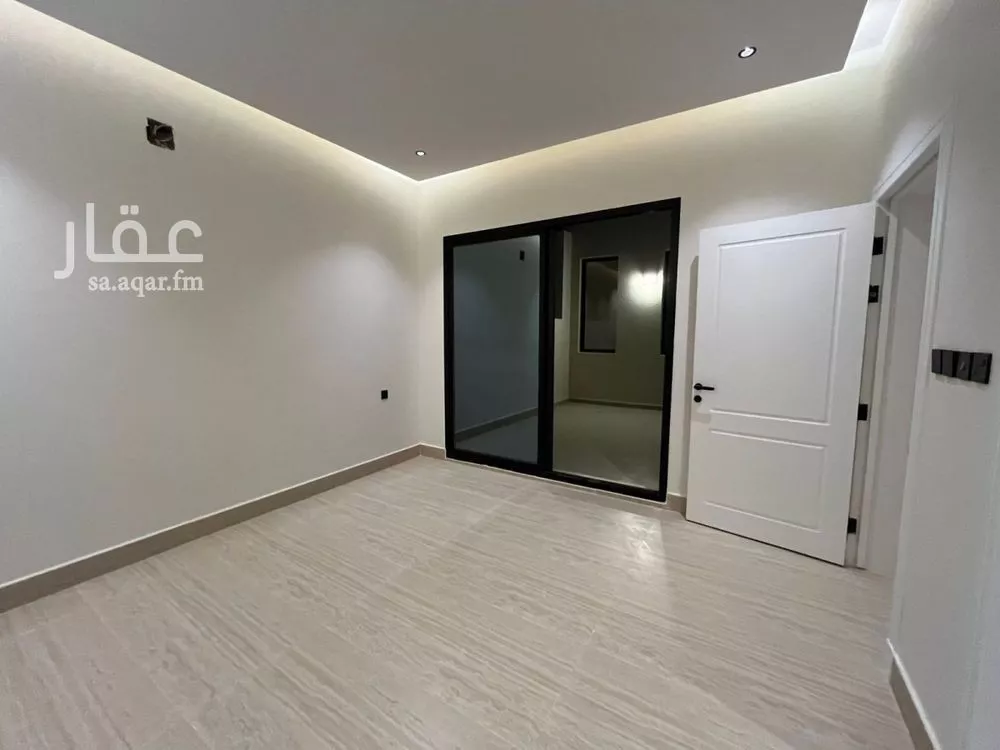 6 bedroom villa in Al Mahdiyyah 20