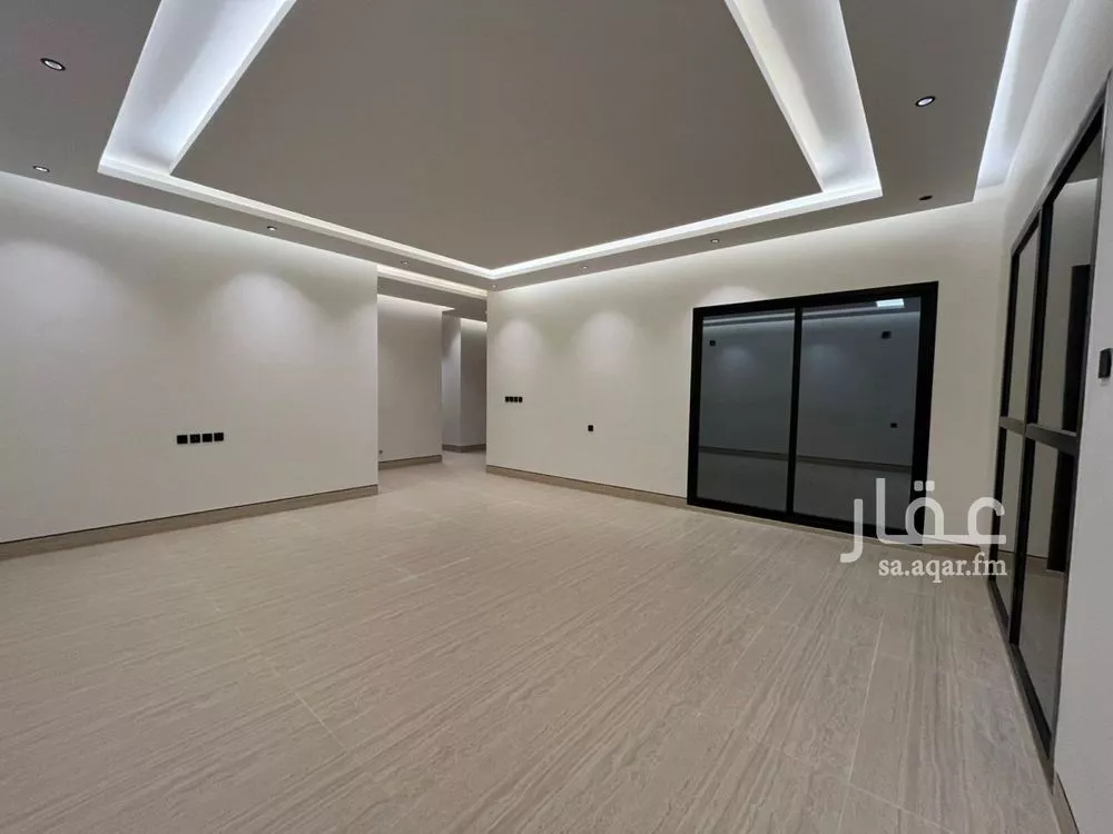 6 bedroom villa in Al Mahdiyyah 23
