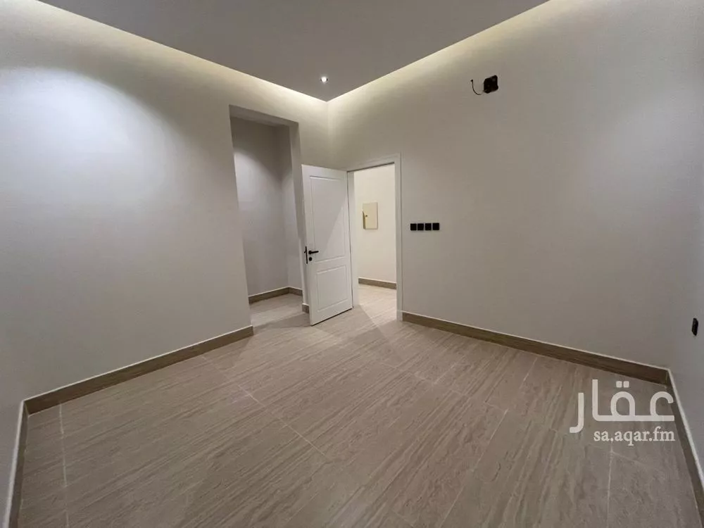 6 bedroom villa in Al Mahdiyyah 9
