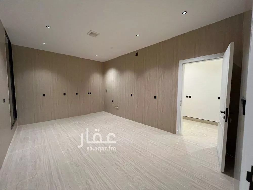 6 bedroom villa in Al Mahdiyyah 10