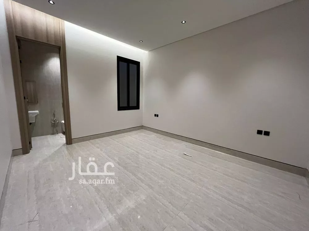 5 bedroom villa in Al Mahdiyyah 25