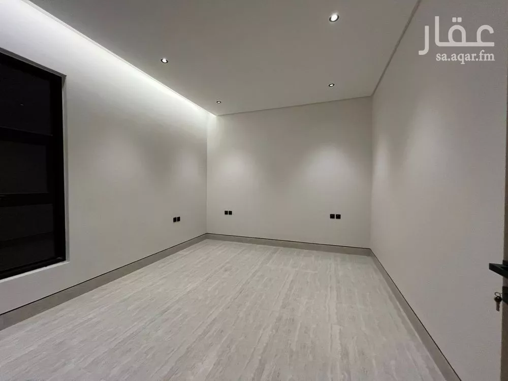 5 bedroom villa in Al Mahdiyyah 8