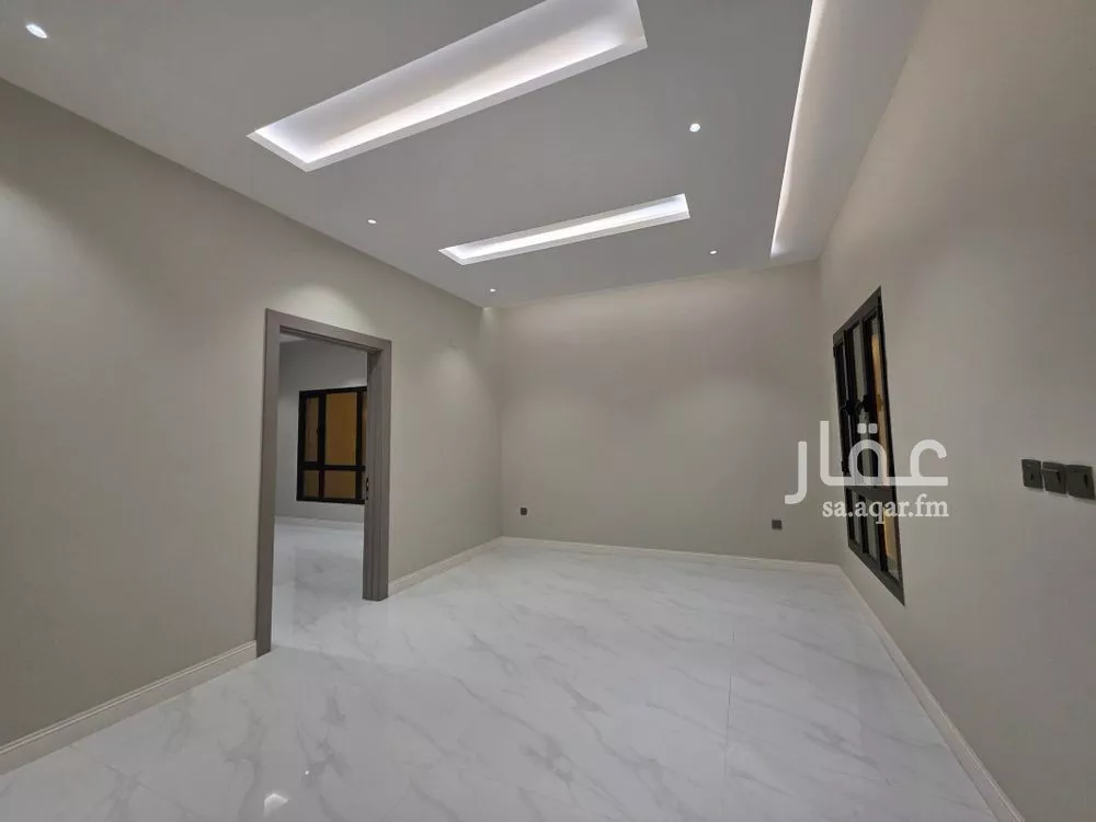 فيلا 8 غرف في النرجس 18