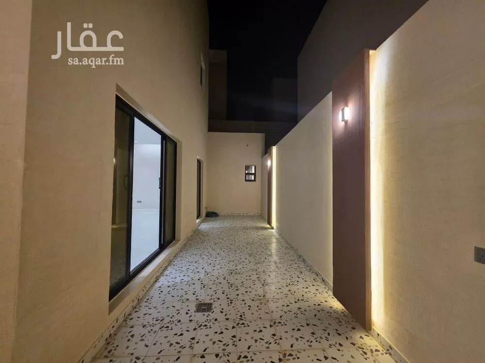 فيلا 8 غرف في النرجس 22
