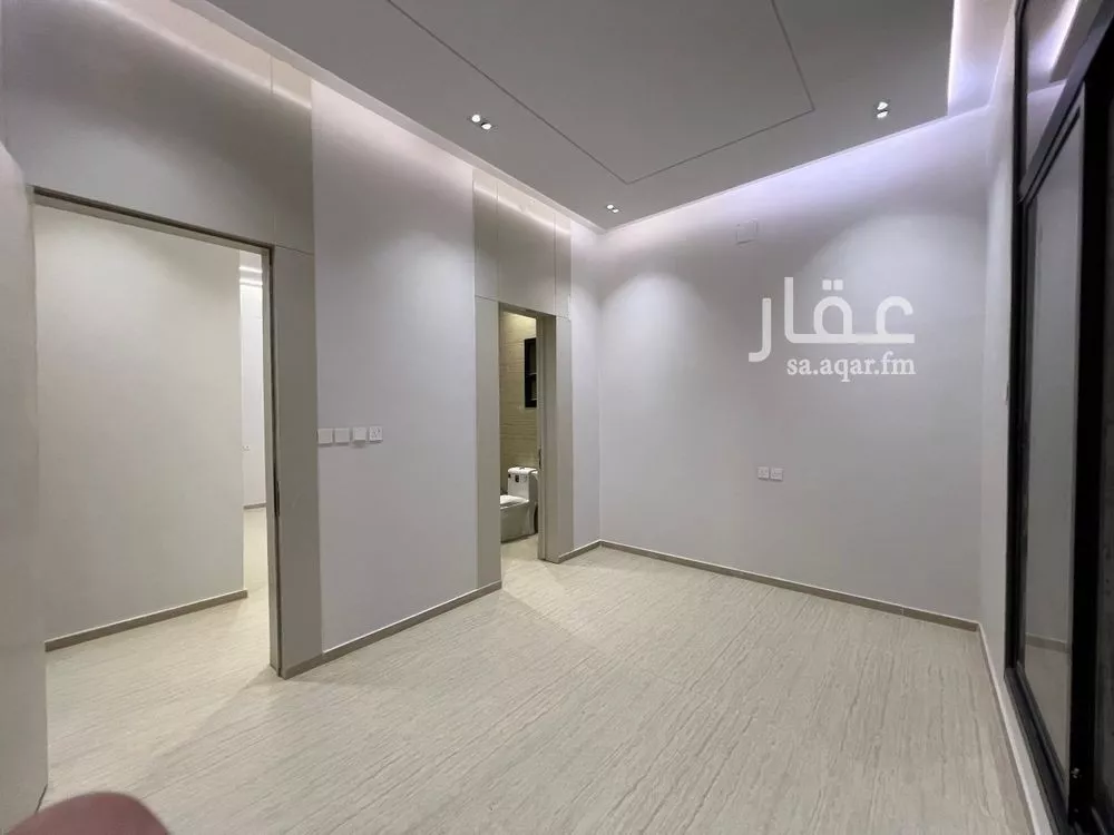 فيلا 6 غرف في النظيم 12