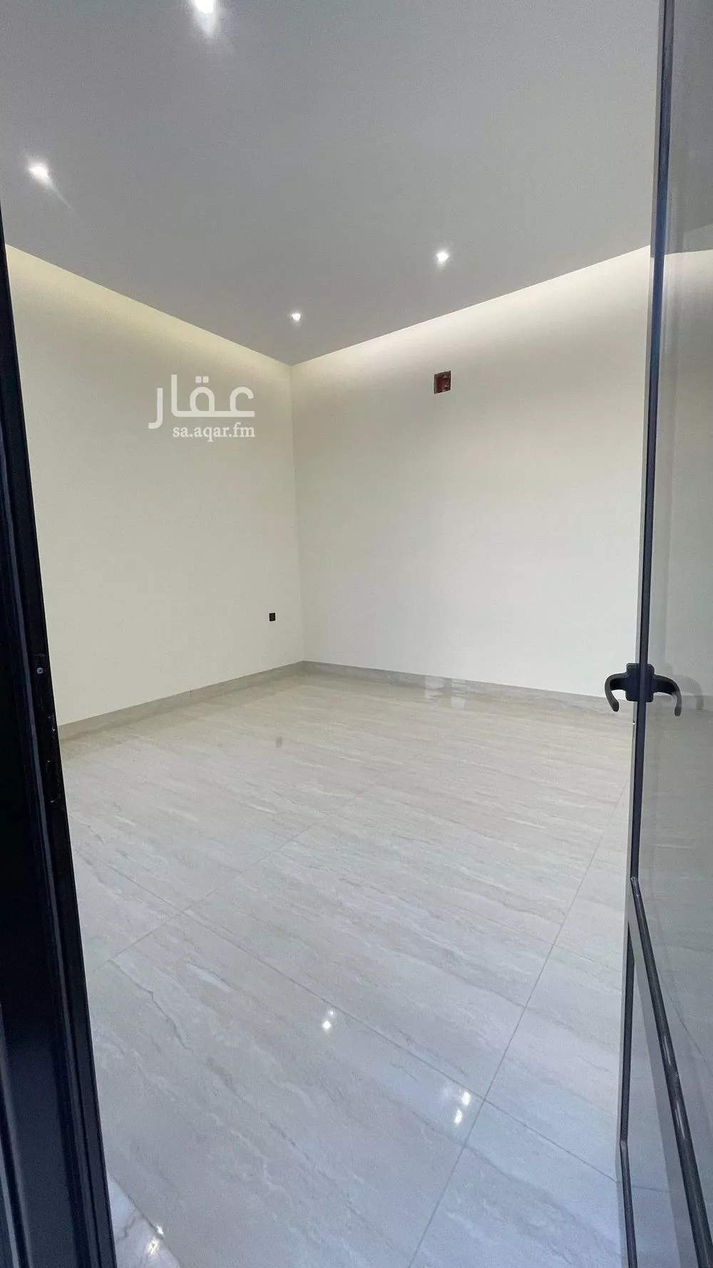 6 bedroom villa in Al Mahdiyyah 9