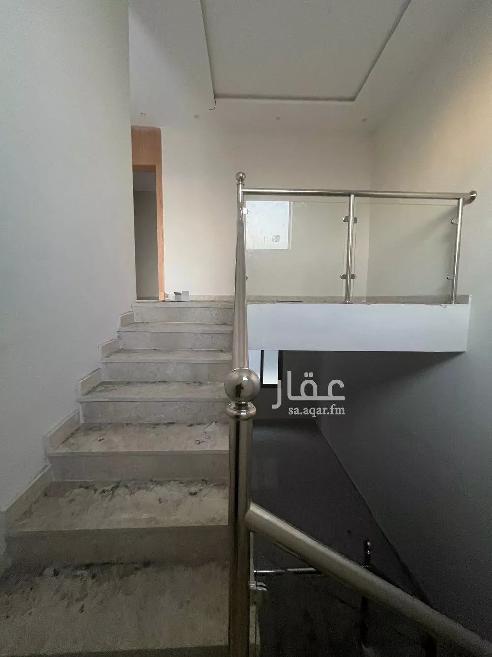 6 bedroom villa in Al Janadriyah 11