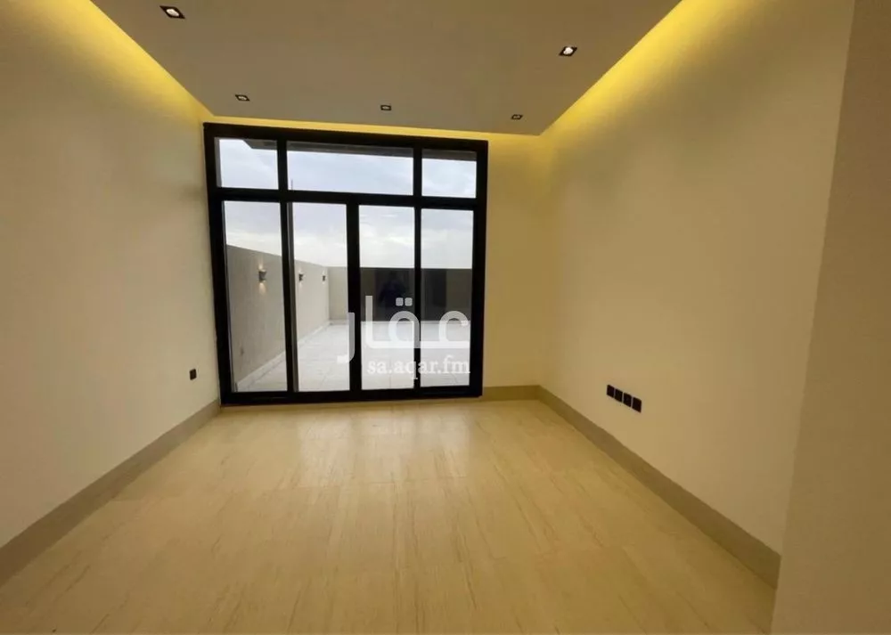 5 bedroom villa in Al Aridh 14